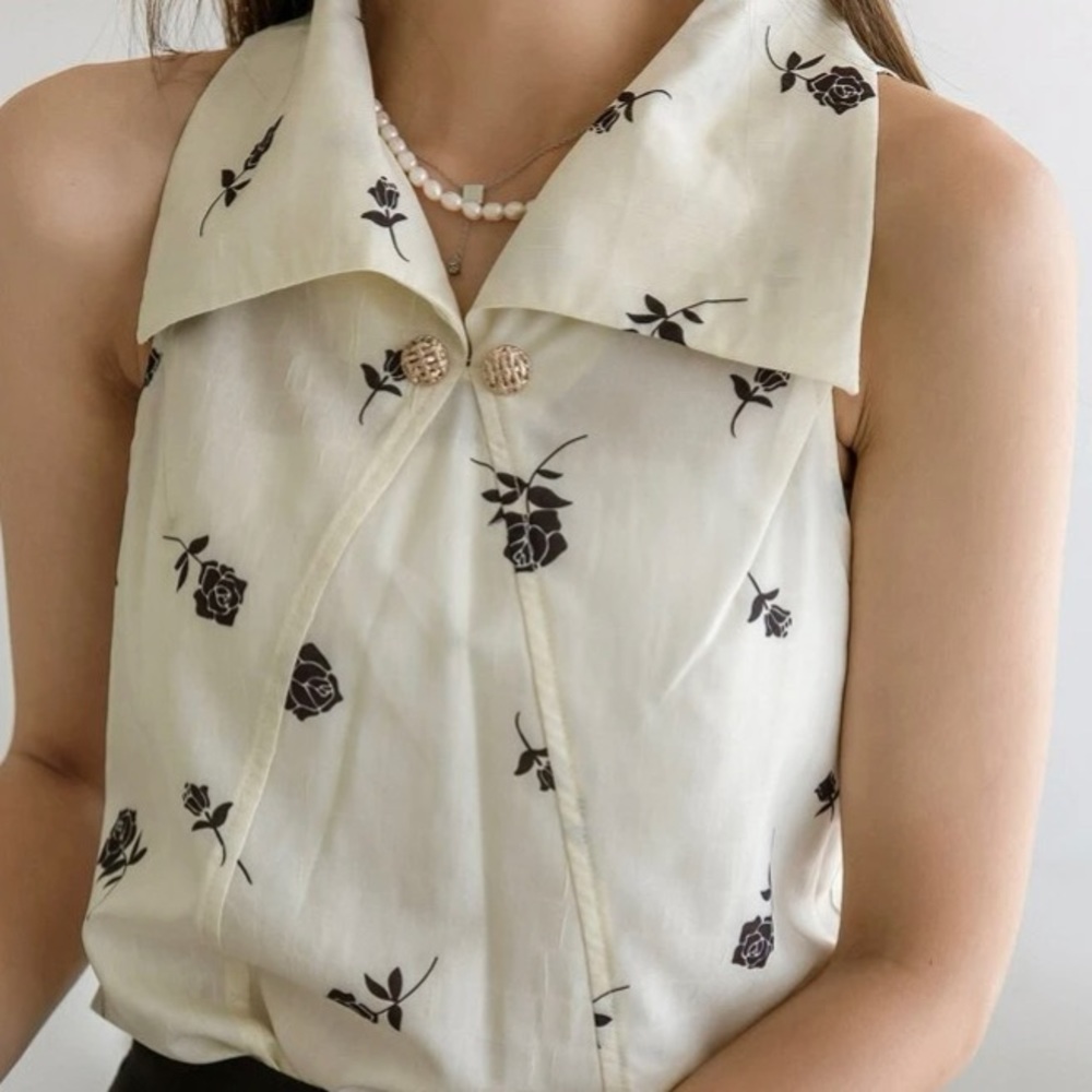 Sleeveless collared blouse xl
